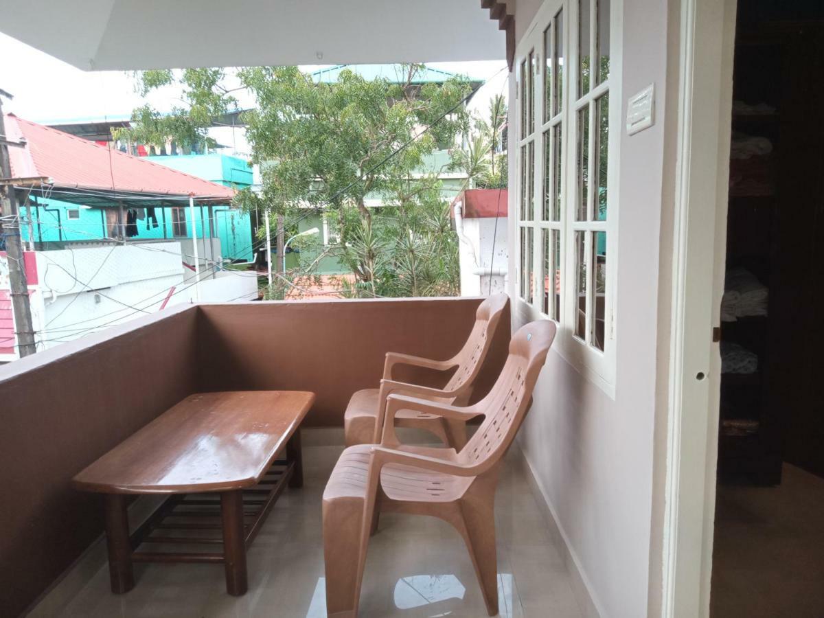 Frangipani Holiday Home Fort Kochi Екстер'єр фото
